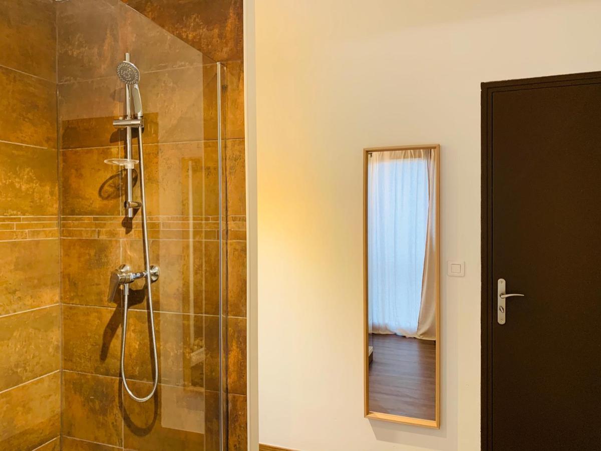 Rose Appartement Manosque Kültér fotó